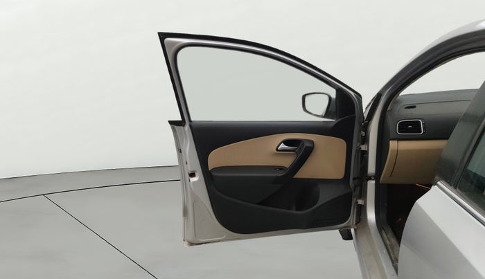 2015 Volkswagen Polo HIGHLINE1.2L, CNG, Manual, 83,337 km, LHS Front Door