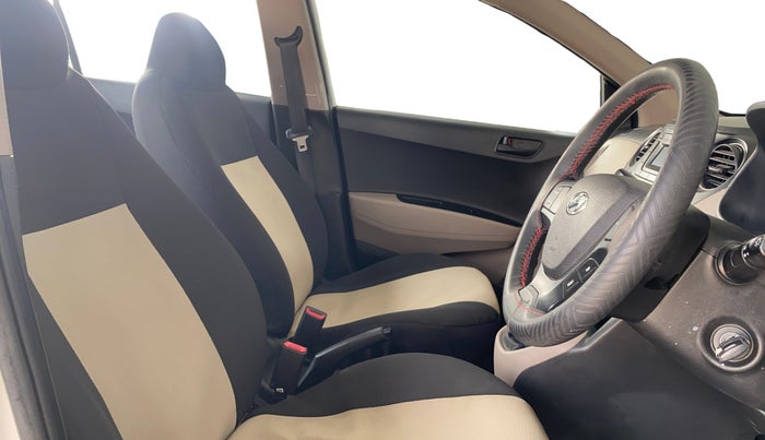 2020 Hyundai Grand i10 MAGNA 1.2 KAPPA VTVT, Petrol, Manual, 13,254 km, Right Side Front Door Cabin