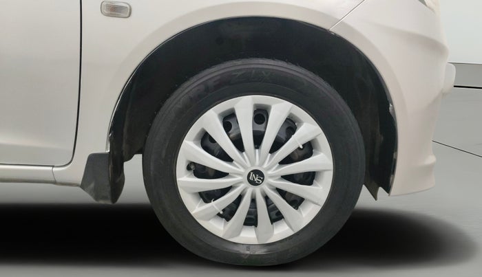 2013 Honda Amaze 1.2L I-VTEC S, Petrol, Manual, 1,22,458 km, Right Front Wheel