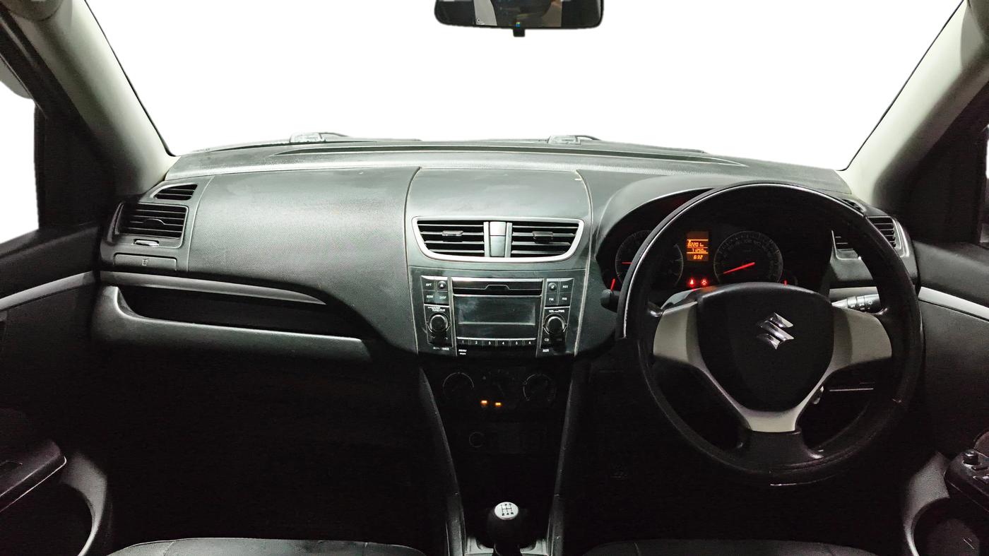 2017 Maruti Swift VXI, Petrol, Manual, 71,239 km, Dashboard