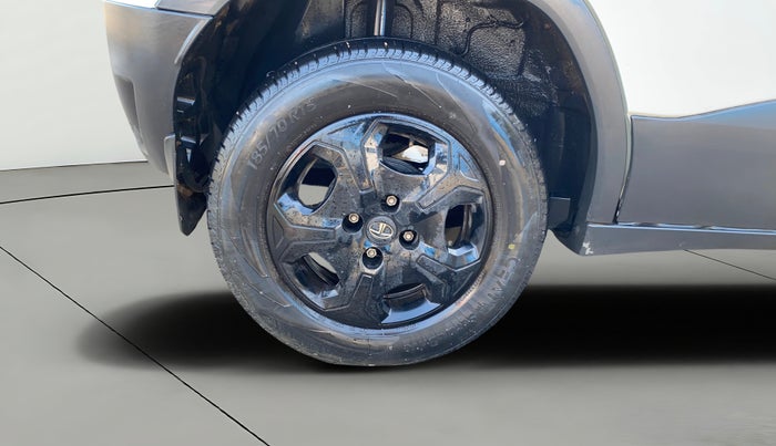 2023 Tata PUNCH ACCOMPLISHED MT, Petrol, Manual, 28,784 km, Right Rear Wheel