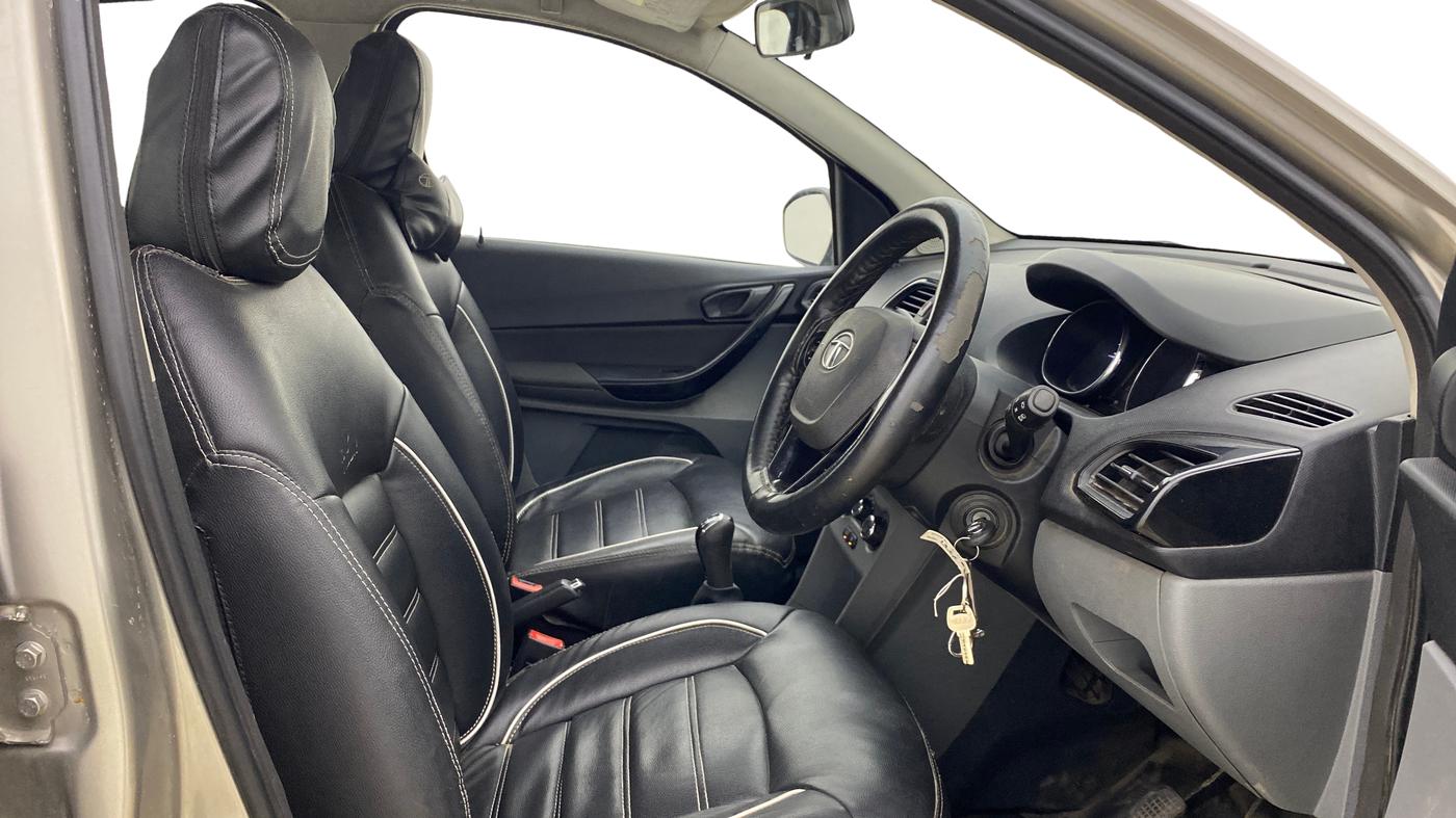 2019 Tata TIGOR XZ PETROL, Petrol, Manual, 86,634 km, Right Side Front Door Cabin