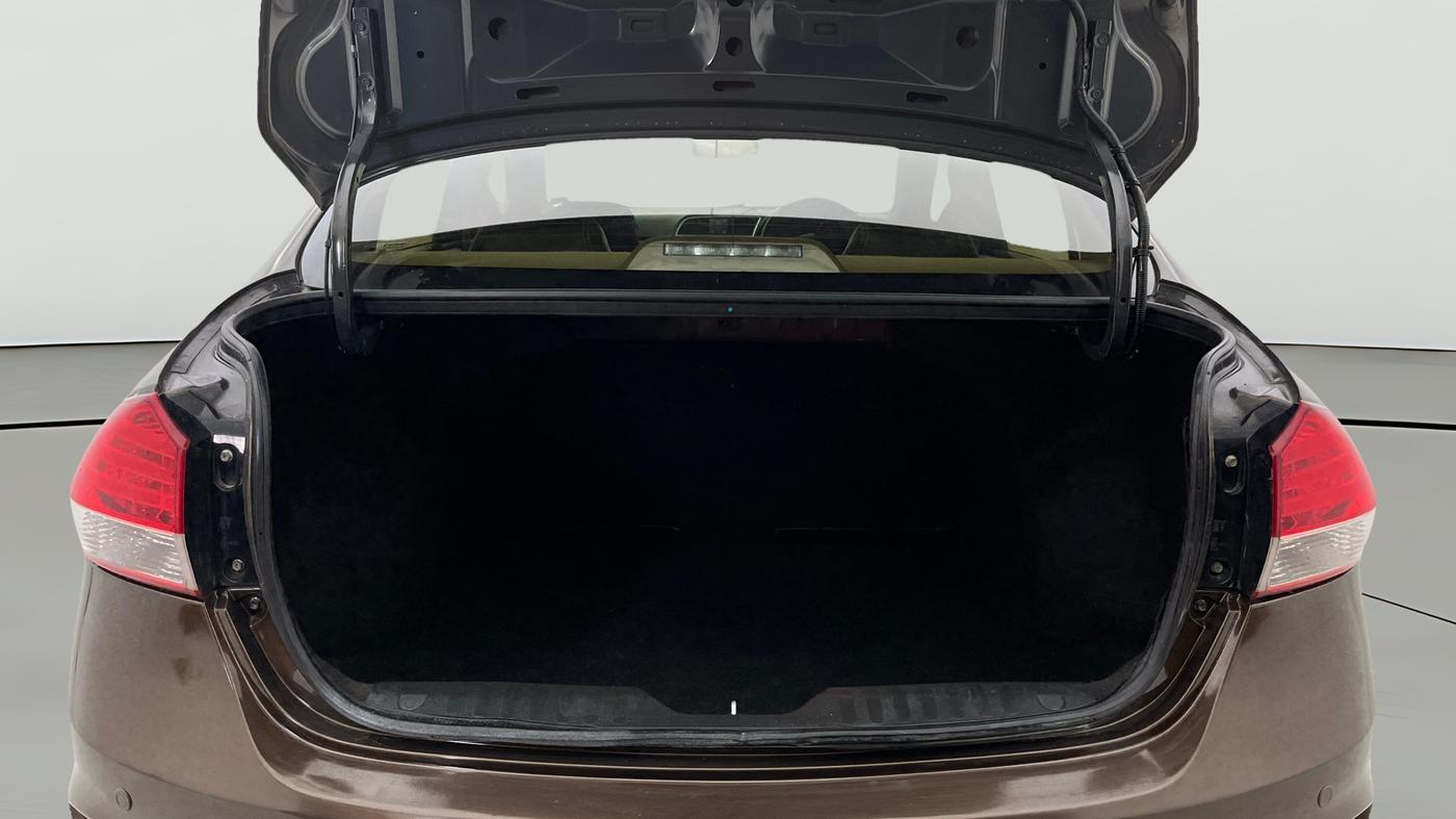 2016 Maruti Ciaz VXI+, Petrol, Manual, 61,684 km, Boot Open Zoomed View