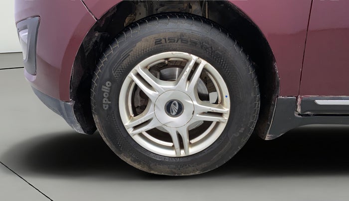 2019 Mahindra MARAZZO M6 7 STR, Diesel, Manual, 50,344 km, Left Front Wheel