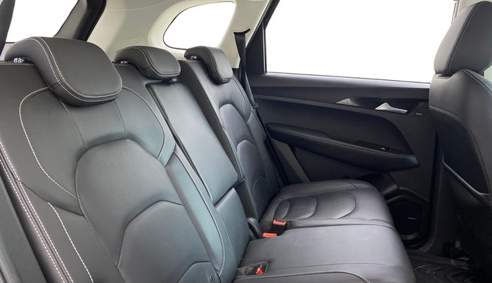 2020 MG HECTOR SHARP 1.5 DCT PETROL, Petrol, Automatic, 21,242 km, Right Side Rear Door Cabin