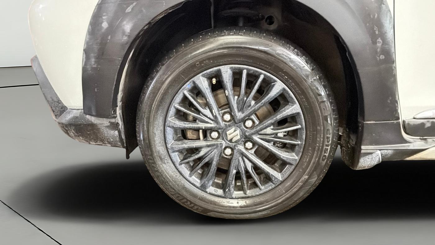 2019 Maruti XL6 ALPHA AT, Petrol, Automatic, 1,25,848 km, Left Front Wheel