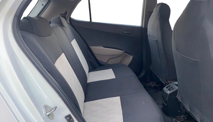 2015 Hyundai Grand i10 MAGNA 1.2 KAPPA VTVT, Petrol, Manual, 58,259 km, Right Side Rear Door Cabin