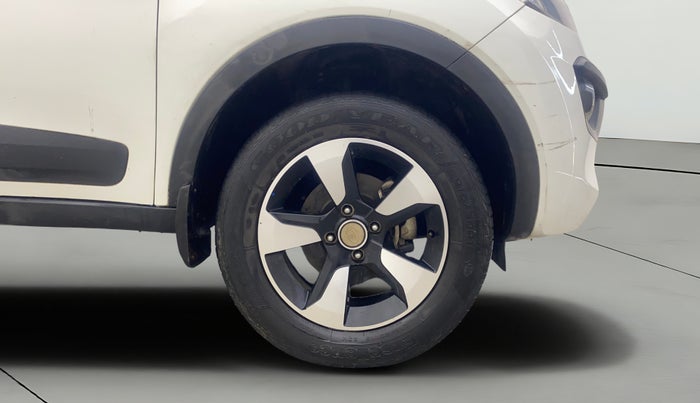 2018 Tata NEXON XZ PLUS PETROL, Petrol, Manual, 43,784 km, Right Front Wheel