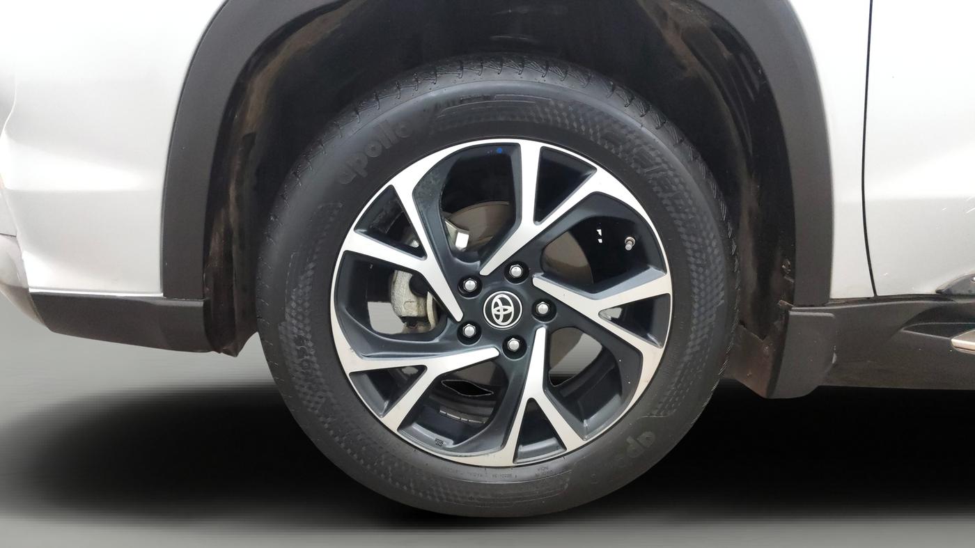 2023 Toyota URBAN CRUISER HYRYDER V HYBRID, Hybrid, Automatic, 77,333 km, Left Front Wheel