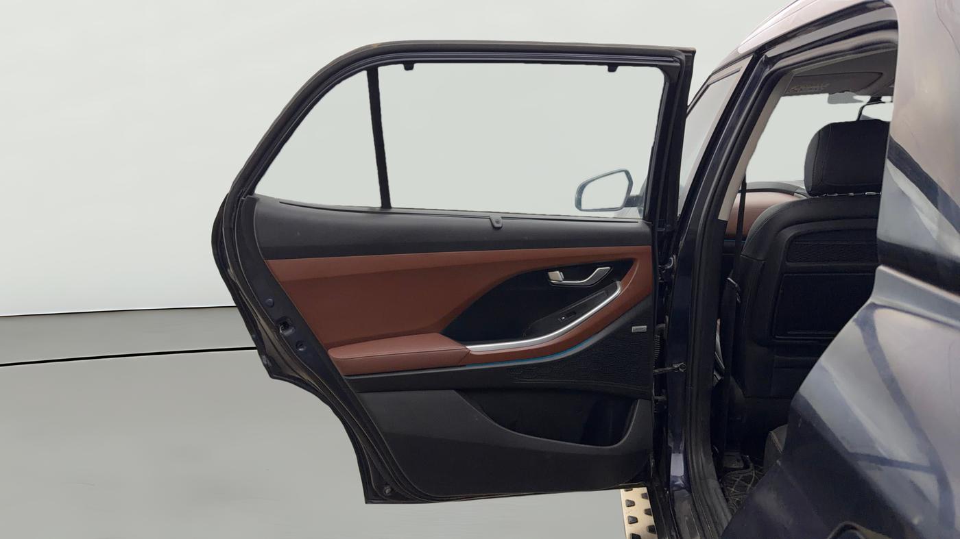 2022 Hyundai ALCAZAR 2.0 SIGNATURE (O) AT 6STR, Petrol, Automatic, 40,786 km, LHS Rear Door