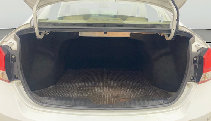 2015 Maruti Ciaz ZXI, Petrol, Manual, 51,463 km, Boot Open Zoomed View