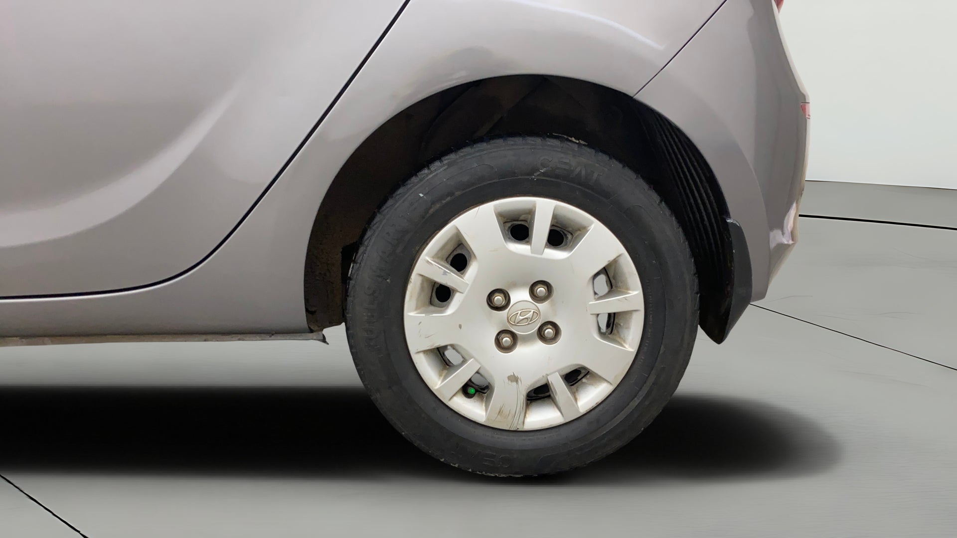 camera-Left-Rear-Wheel