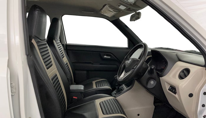 2024 Maruti New Wagon-R VXI CNG 1.0, CNG, Manual, 34,135 km, Right Side Front Door Cabin