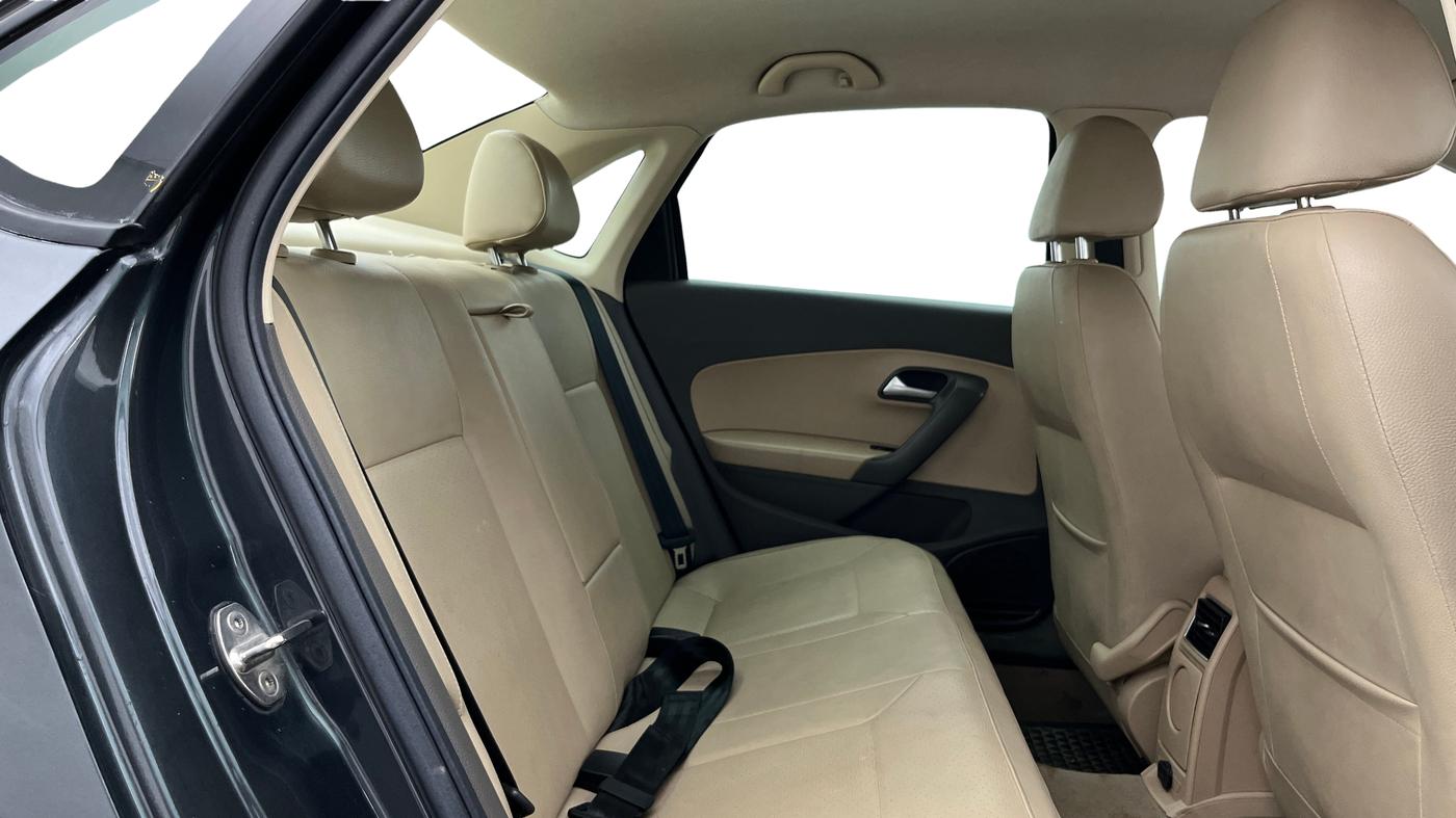 2021 Volkswagen Vento HIGHLINE 1.0L TSI, Petrol, Manual, 76,937 km, Right Side Rear Door Cabin