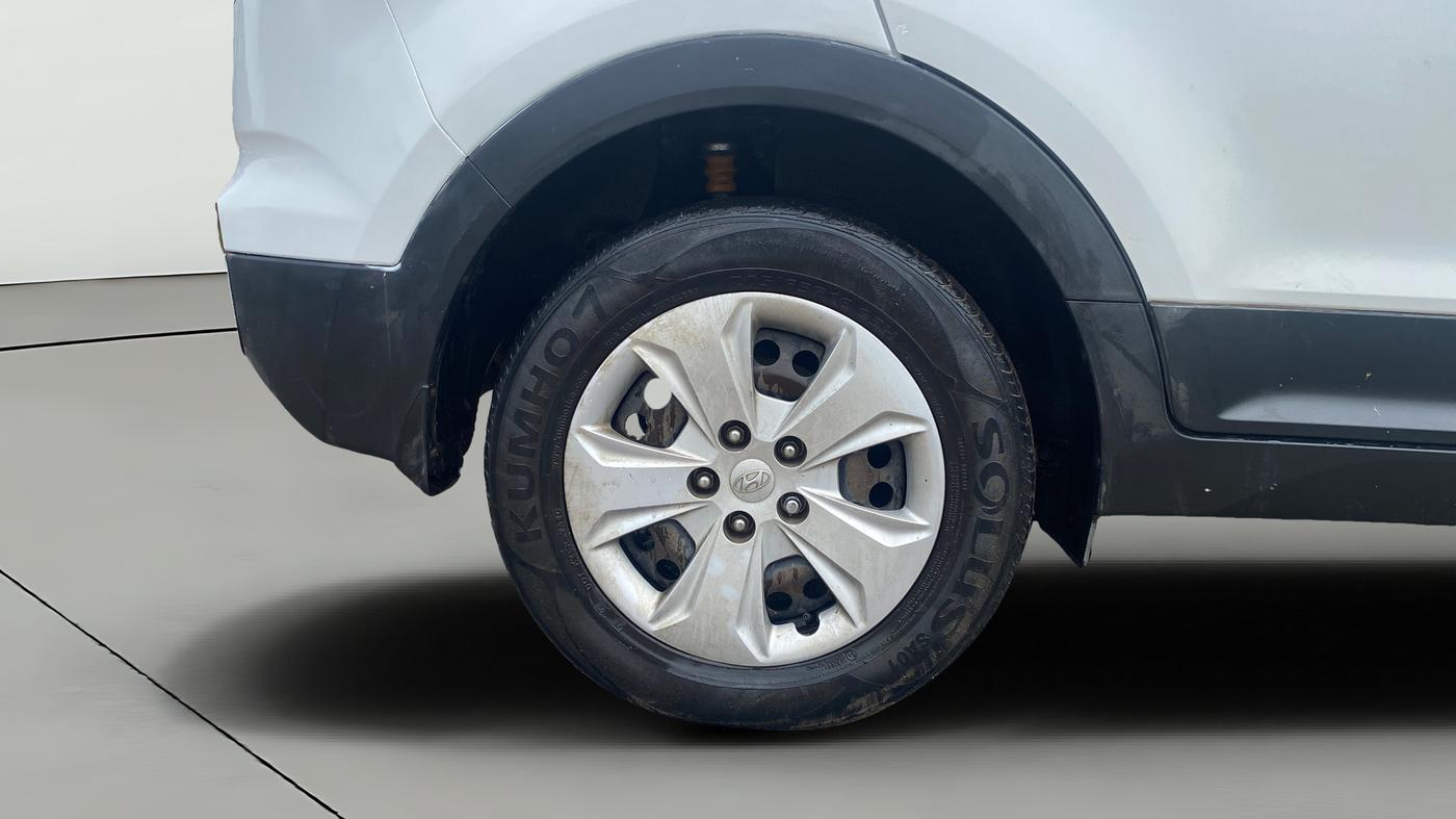 2016 Hyundai Creta S 1.6 PETROL, Petrol, Manual, 30,935 km, Right Rear Wheel