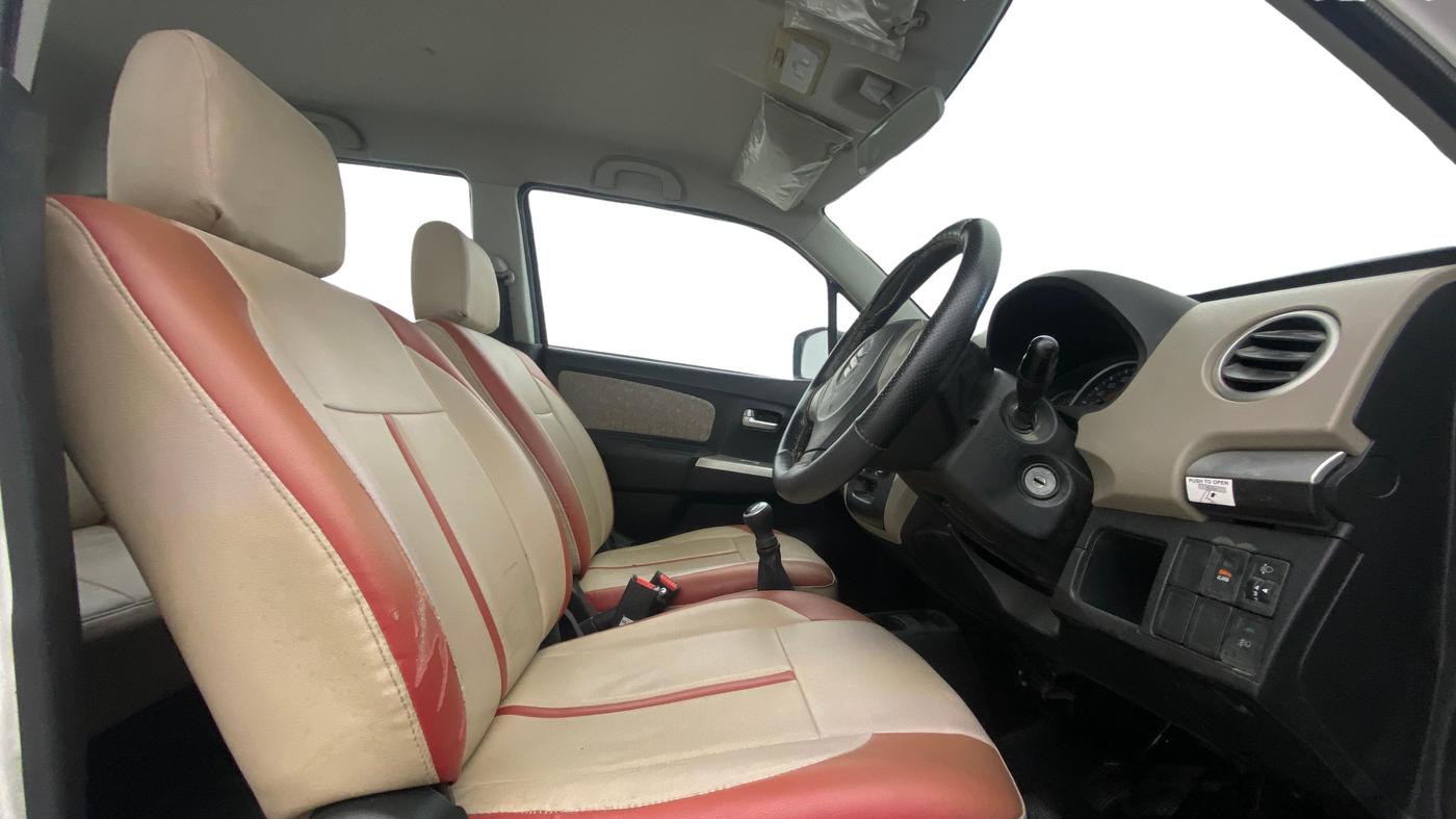 2016 Maruti Wagon R 1.0 VXI, Petrol, Manual, 16,698 km, Right Side Front Door Cabin
