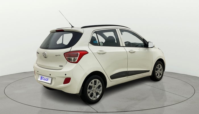 2016 Hyundai Grand i10 SPORTZ 1.2 KAPPA VTVT, Petrol, Manual, 73,693 km, Right Back Diagonal