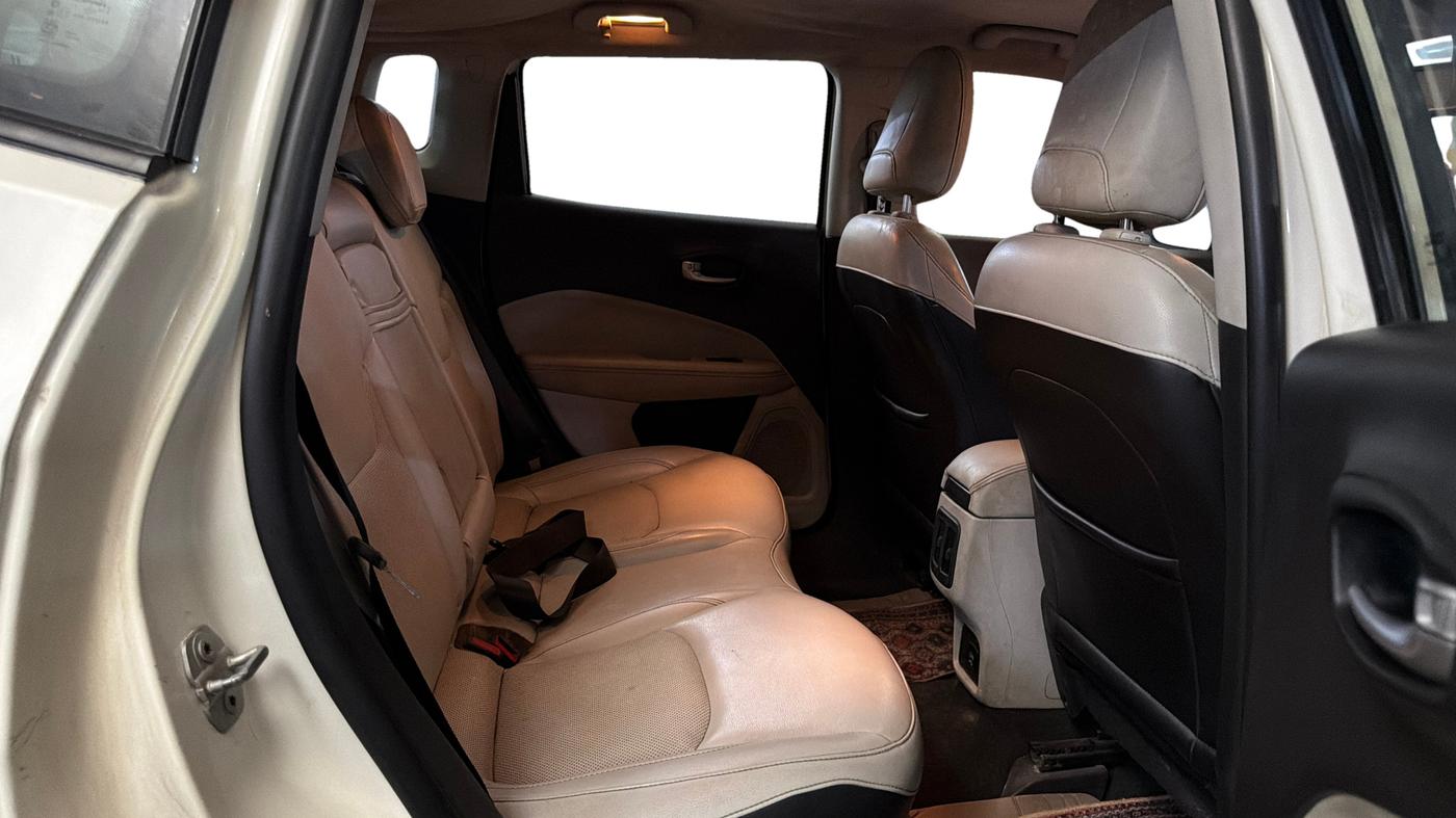 2017 Jeep Compass LIMITED 1.4 PETROL AT, Petrol, Automatic, 89,526 km, Right Side Rear Door Cabin