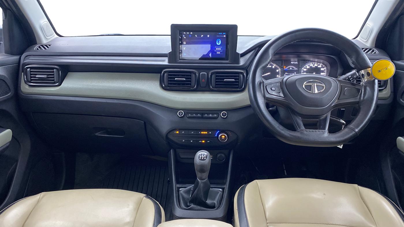 2022 Tata PUNCH ADVENTURE MT, Petrol, Manual, 99,571 km, Dashboard