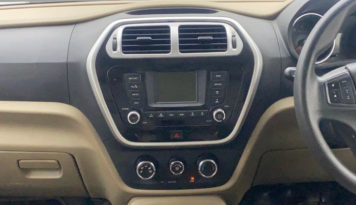2017 Mahindra TUV300 T8 AMT, Diesel, Automatic, 1,02,809 km, Air Conditioner