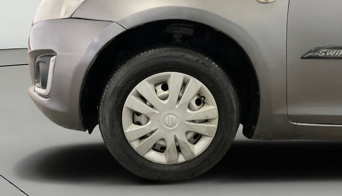 2016 Maruti Swift LXI (O), Petrol, Manual, 33,513 km, Left Front Wheel