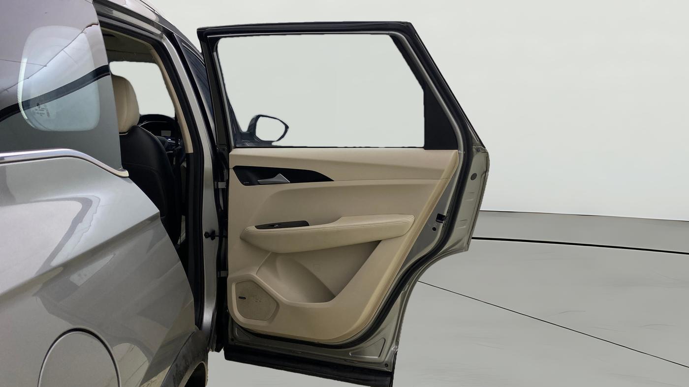 2022 MG HECTOR SHARP 1.5 PETROL CVT, Petrol, Automatic, 34,839 km, RHS Rear Door