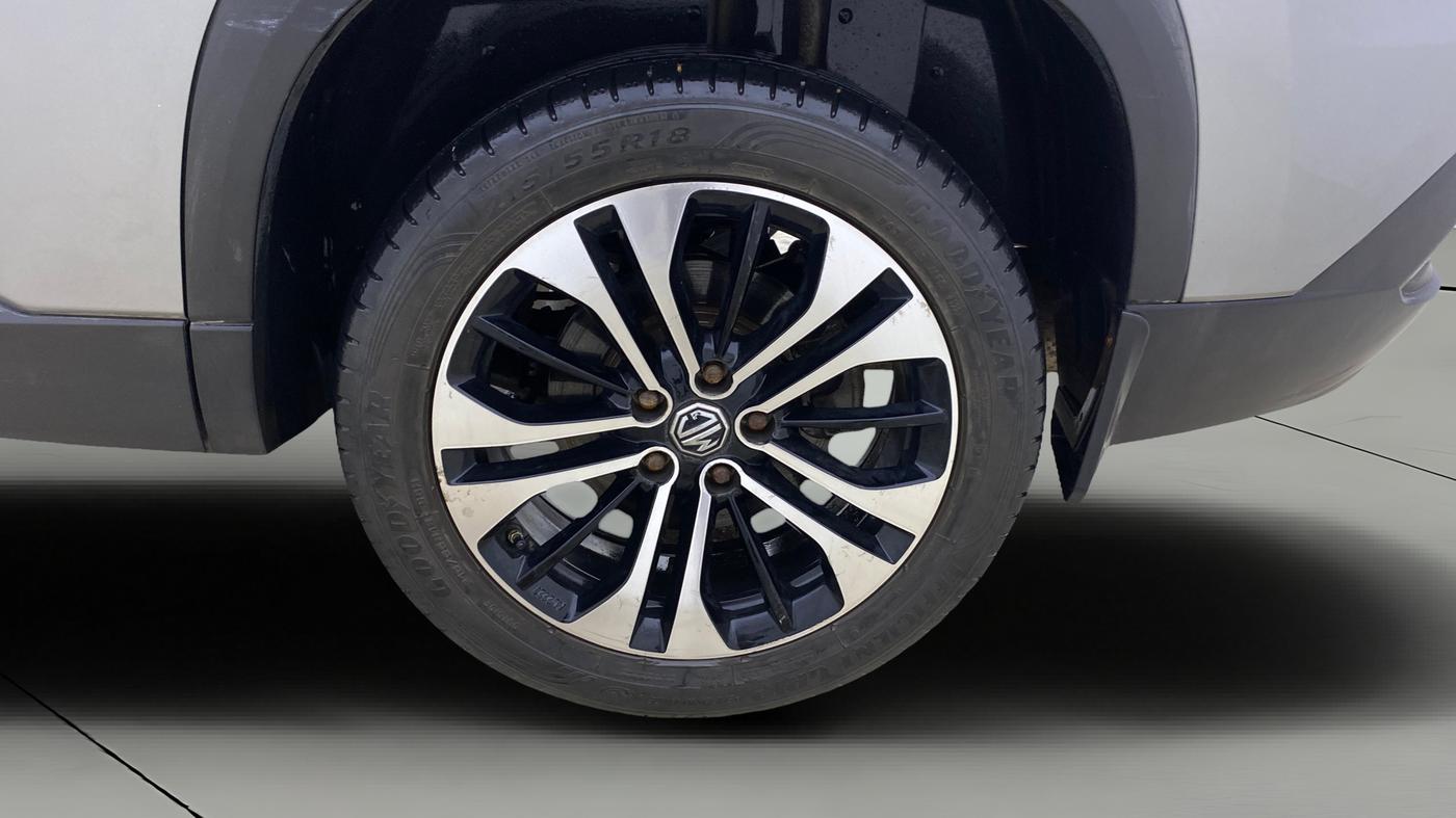 2022 MG HECTOR SHARP 1.5 PETROL CVT, Petrol, Automatic, 34,839 km, Left Rear Wheel