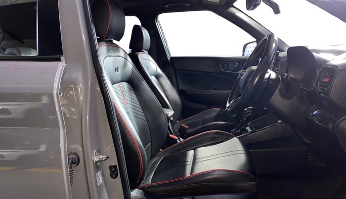 2022 Hyundai VENUE N LINE N8 1.0 TURBO DCT, Petrol, Automatic, 20,909 km, Right Side Front Door Cabin