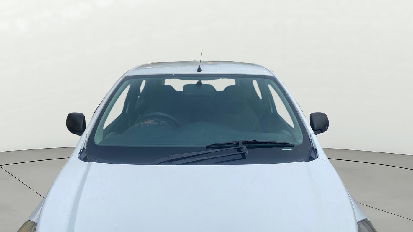 2018 Datsun Go A, Petrol, Manual, 88,316 km, Front Windshield