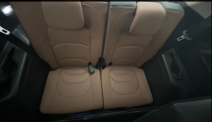 2024 MG HECTOR PLUS SHARP PRO 1.5 PETROL TURBO CVT 7 STR, Petrol, Automatic, 19,328 km, Third Seat Row ( optional )