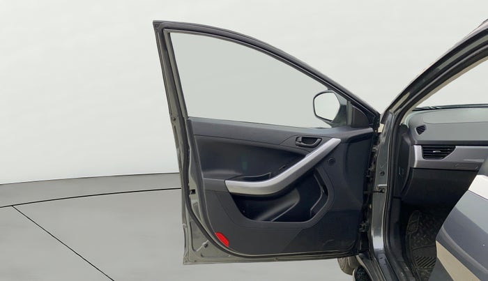 2023 Tata NEXON XMA PETROL, Petrol, Automatic, 30,496 km, LHS Front Door