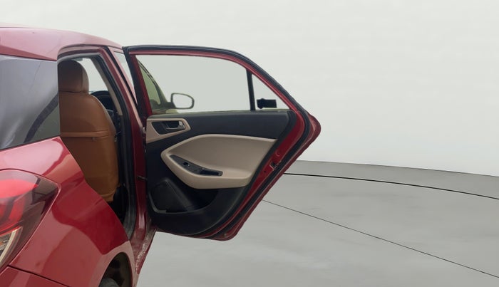 2017 Hyundai Elite i20 ASTA 1.4 CRDI, Diesel, Manual, 1,31,421 km, RHS Rear Door