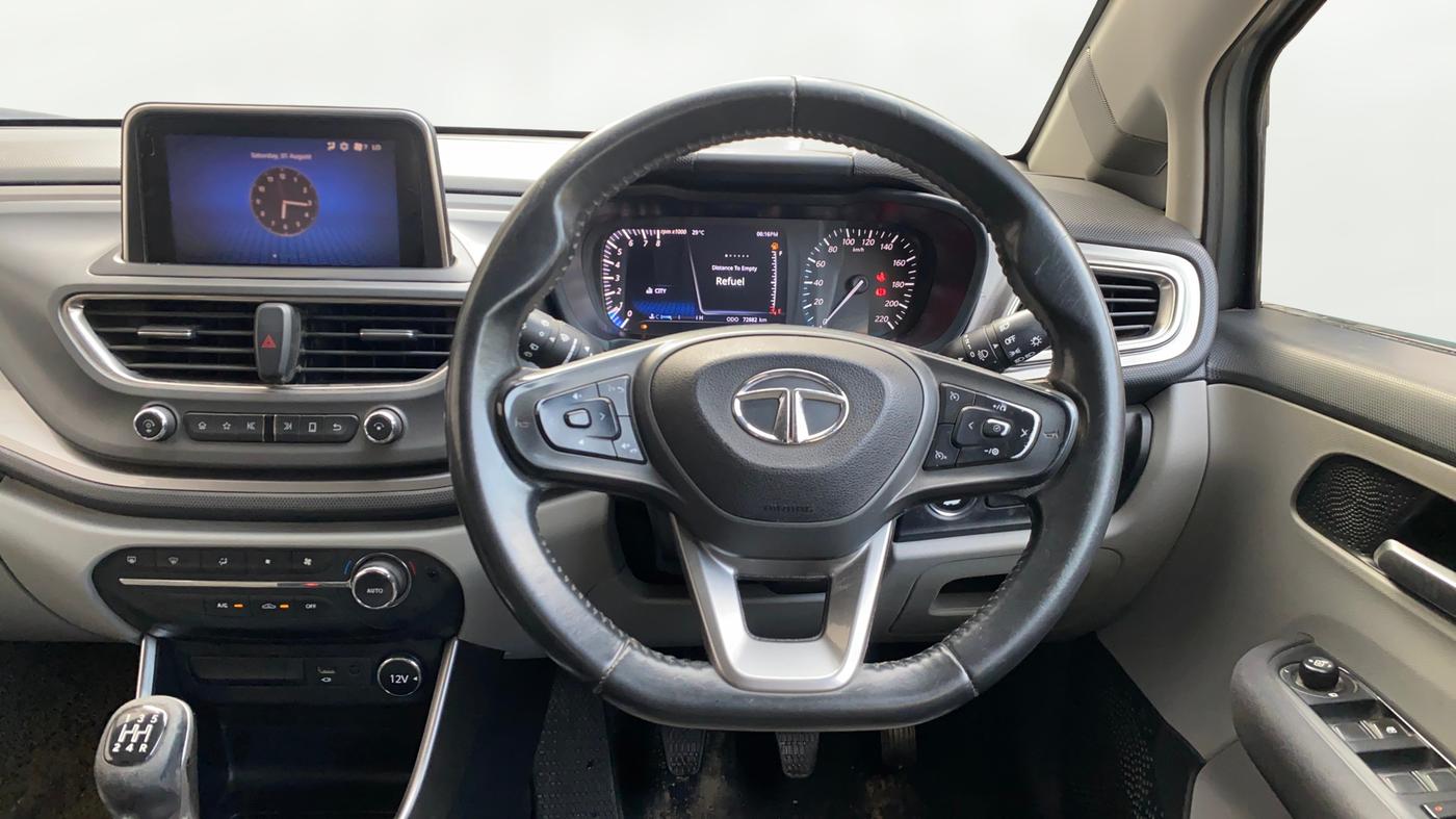2020 Tata ALTROZ XZ PETROL, Petrol, Manual, 72,873 km, Steering Wheel Close Up