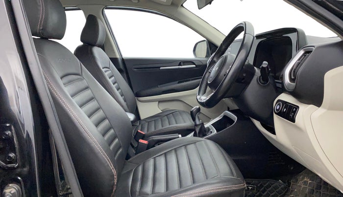 2021 KIA SONET HTX 1.0 IMT, Petrol, Manual, 1,04,326 km, Right Side Front Door Cabin