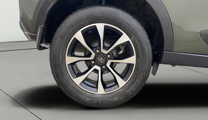 2021 Tata NEXON XZA PLUS PETROL, Petrol, Automatic, 40,563 km, Right Rear Wheel