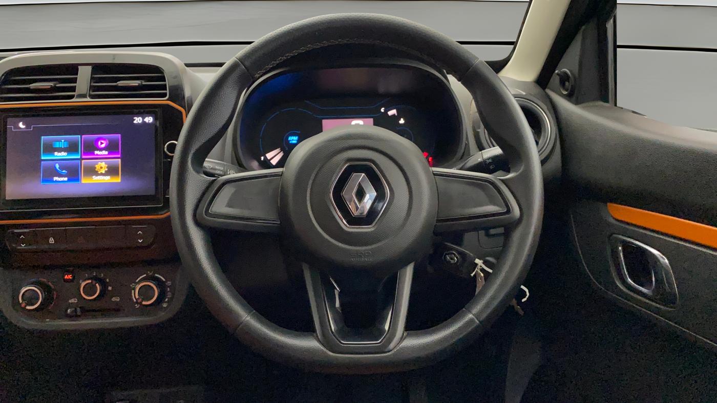 2020 Renault Kwid CLIMBER 1.0 (O), CNG, Manual, 47,123 km, Steering Wheel Close Up