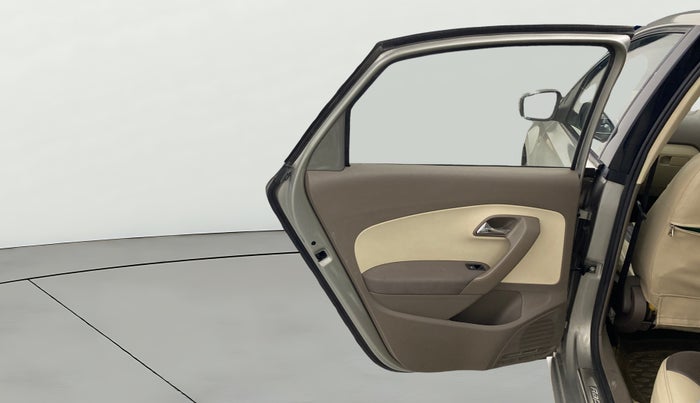 2013 Skoda Rapid ELEGANCE 1.6 MPI MT, Petrol, Manual, 76,819 km, LHS Rear Door