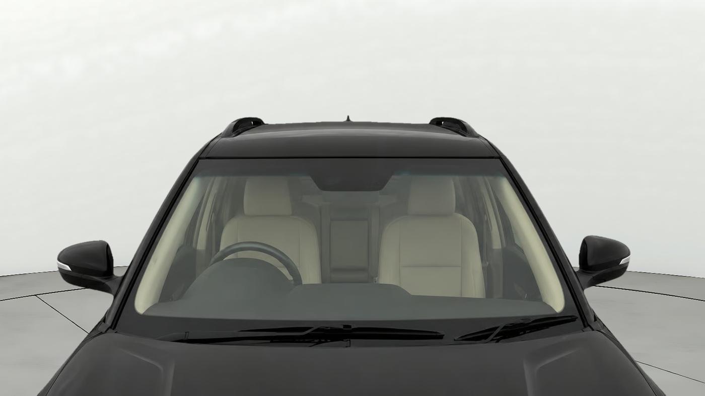 2020 Mahindra XUV300 W8 1.2 PETROL, Petrol, Manual, 79,309 km, Front Windshield