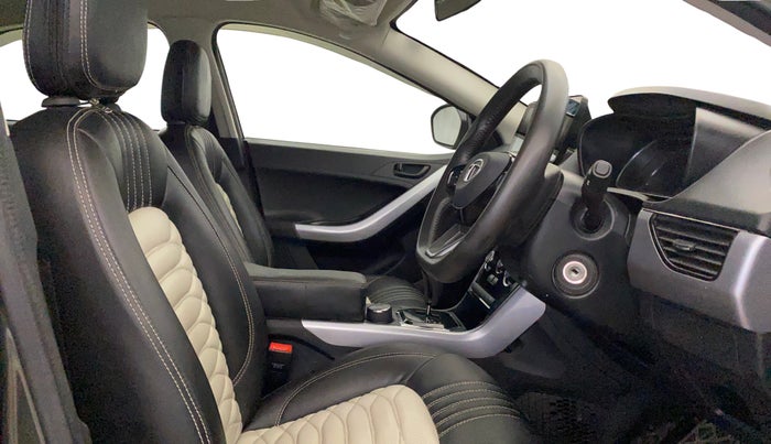 2023 Tata NEXON XMA PETROL, Petrol, Automatic, 32,318 km, Right Side Front Door Cabin