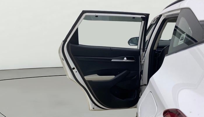 2023 KIA SELTOS HTK PLUS 1.5 DIESEL IMT, Diesel, Manual, 1,17,162 km, LHS Rear Door