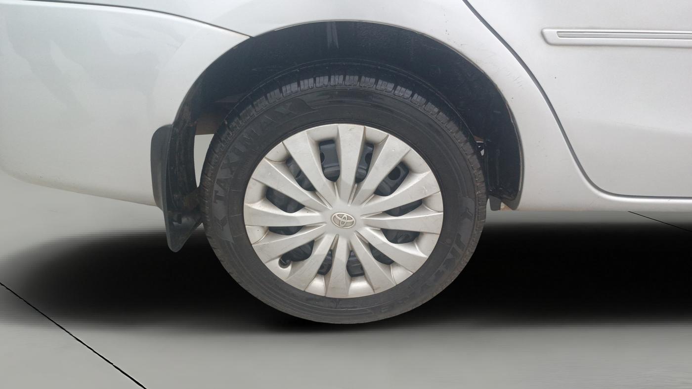 2014 Toyota Etios G, Petrol, Manual, 43,119 km, Right Rear Wheel