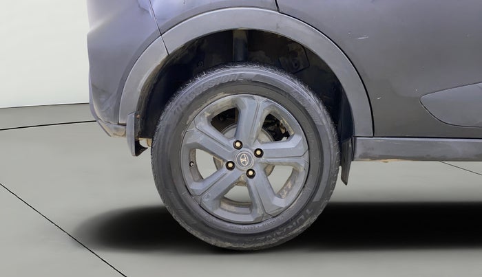 2022 Tata NEXON XZ PLUS (O) PETROL DARK EDITION, Petrol, Manual, 65,698 km, Right Rear Wheel