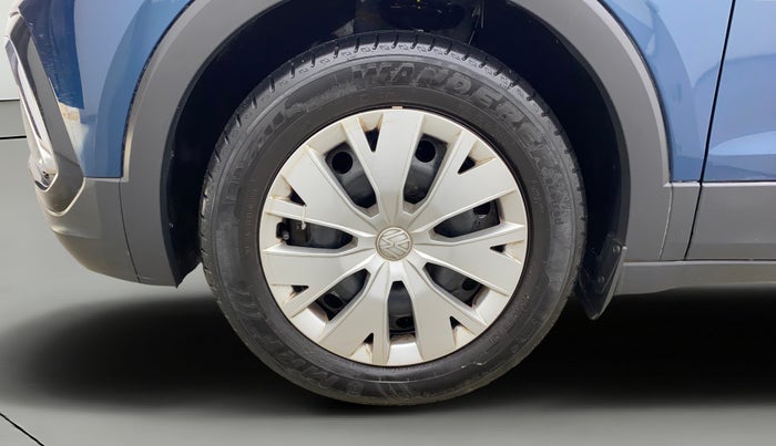 2024 Volkswagen TAIGUN COMFORTLINE 1.0 TSI MT, Petrol, Manual, 6,835 km, Left Front Wheel