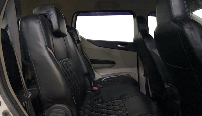 2021 Renault TRIBER RXZ, Petrol, Manual, 33,102 km, Right Side Rear Door Cabin