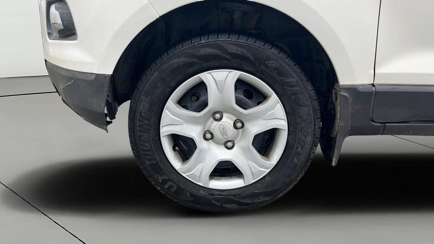 2016 Ford Ecosport TREND 1.5L PETROL, Petrol, Manual, 1,02,201 km, Left Front Wheel