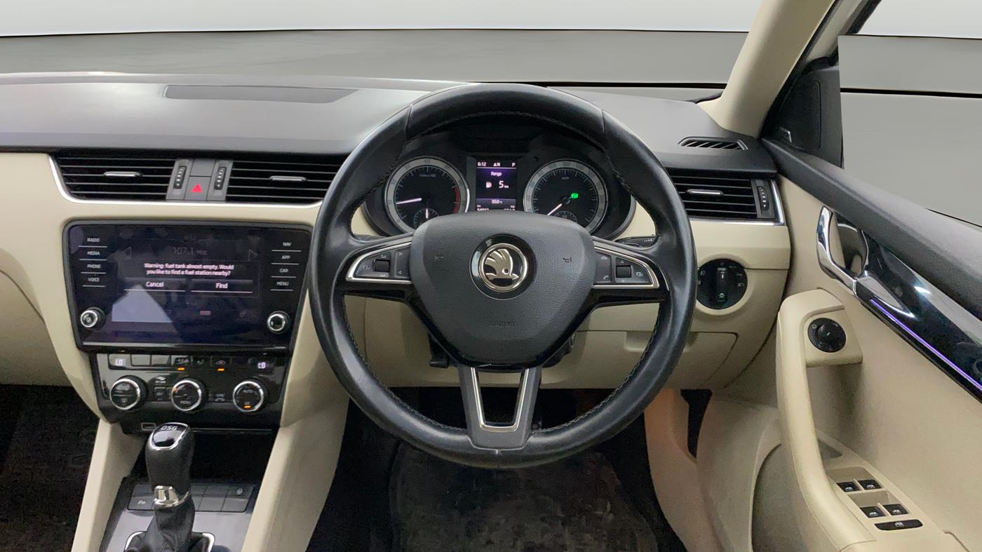 2018 Skoda Octavia L&K 1.8 TSI AT, Petrol, Automatic, 54,948 km, Steering Wheel Close Up