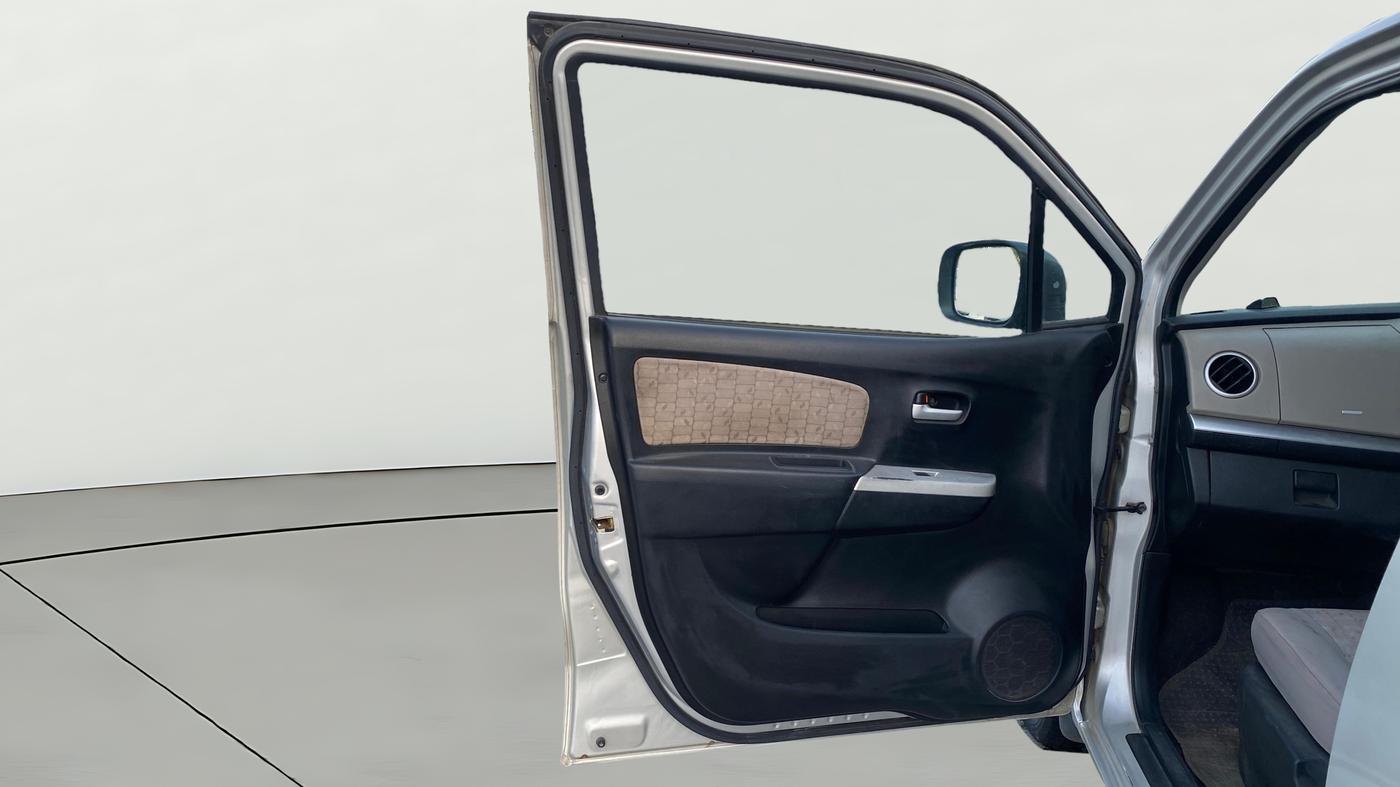 2013 Maruti Wagon R 1.0 VXI, Petrol, Manual, 54,551 km, LHS Front Door