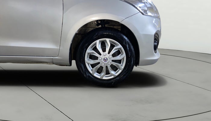 2016 Maruti Ertiga VDI SHVS, Diesel, Manual, 67,304 km, Right Front Wheel