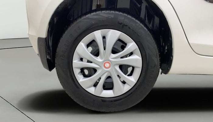 2015 Maruti Swift VXI, Petrol, Manual, 71,857 km, Right Rear Wheel