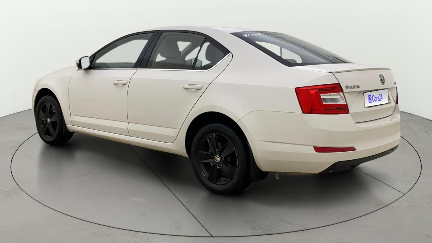 2017 Skoda Octavia AMBITION PLUS AT 1.8 TSI, Petrol, Automatic, 64,017 km, Left Back Diagonal